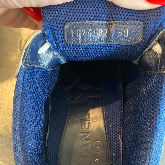 Women's Chanel Suede CC cruise suede trainer - Picture 6 of 16